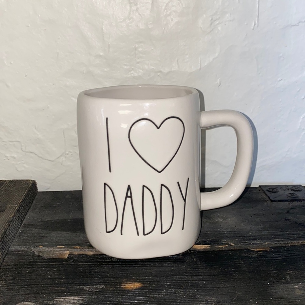 Rae Dunn “I 🤍 Daddy” Mug
